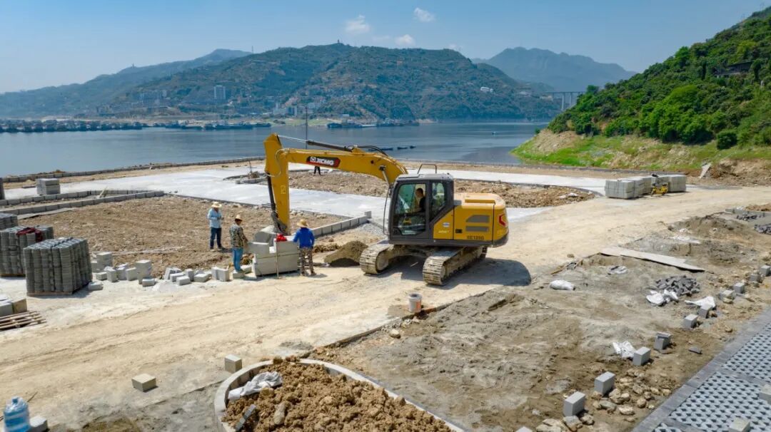 88858cc永利XE135G挖掘机助力夔门旅游码头建设，以高效节能赢得客户信赖